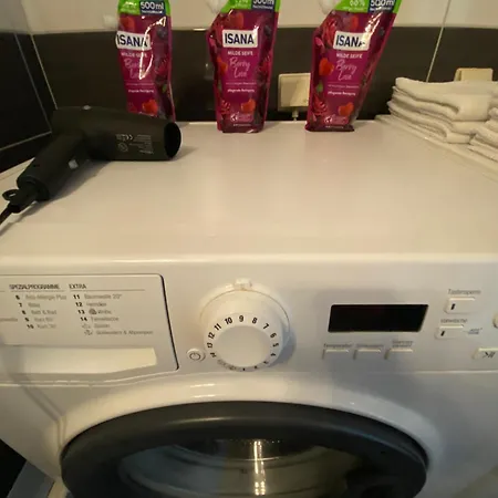 Wunderschoene Ferienwohnung! 1 Apartment Düsseldorf